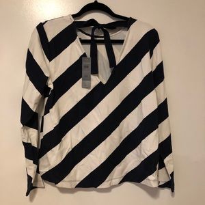 Navy/cream tie back striped top